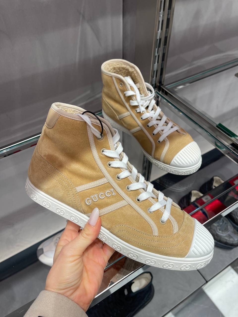 GUCCI Sneakers side view - Men's luxury Shoes