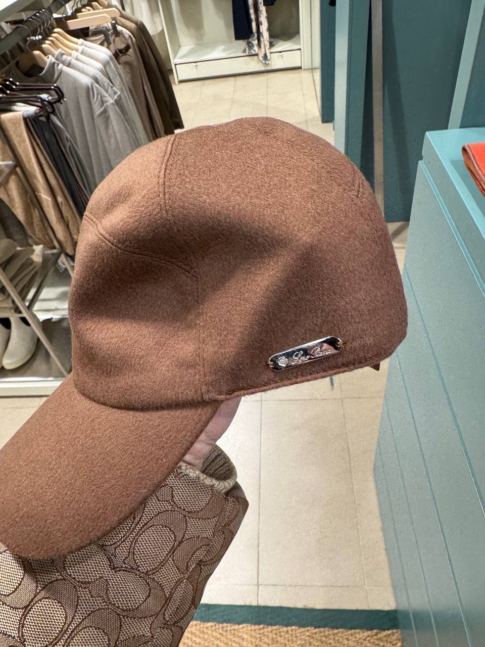 LORO PIANA Caps and Hats side view - Men's luxury Accessories