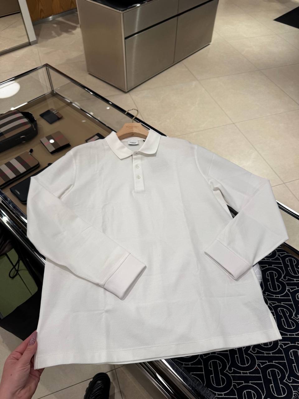 BURBERRY T-shirt and Polo side view - Men's luxury Clothes