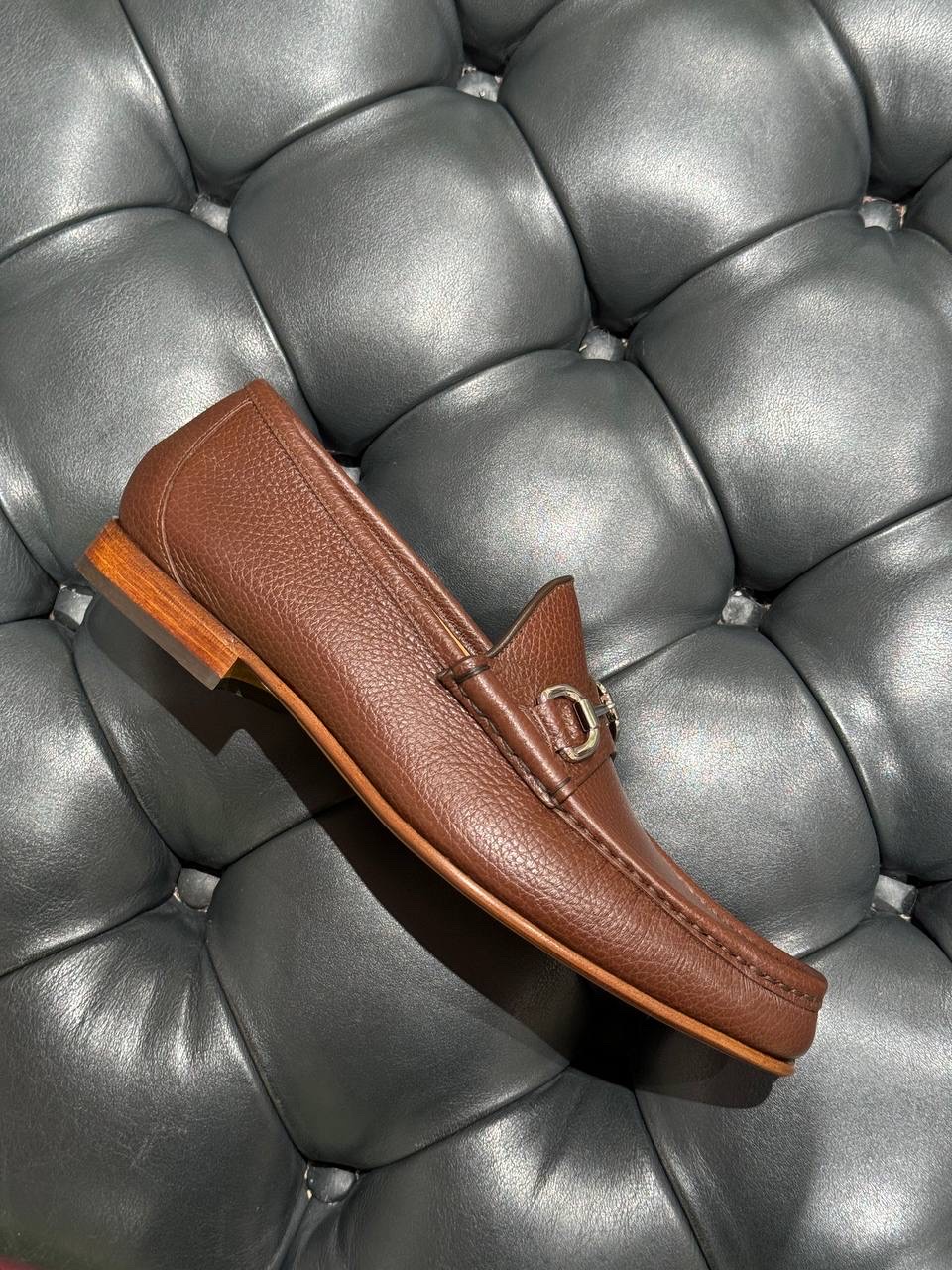 GUCCI Moccasins side view - Men's luxury Shoes