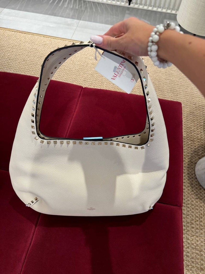 VALENTINO GARAVANI Shoulder bags side view - Women's luxury Bags