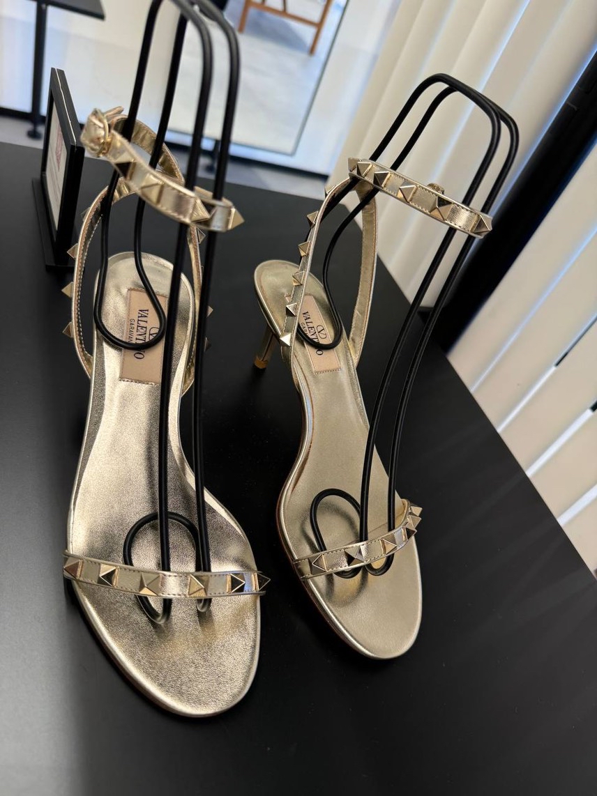 VALENTINO GARAVANI Sandals side view - Women's luxury Shoes