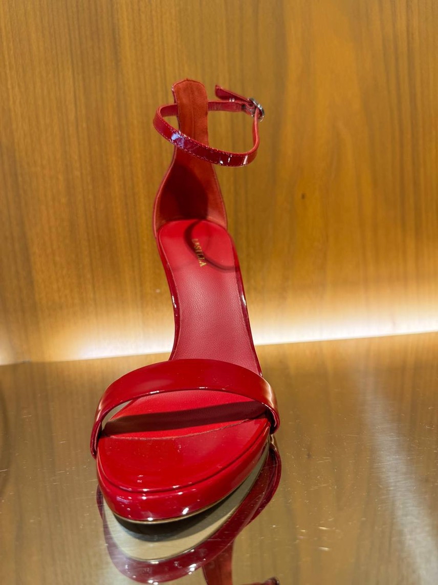 LE SILLA Sandals side view - Women's luxury Shoes