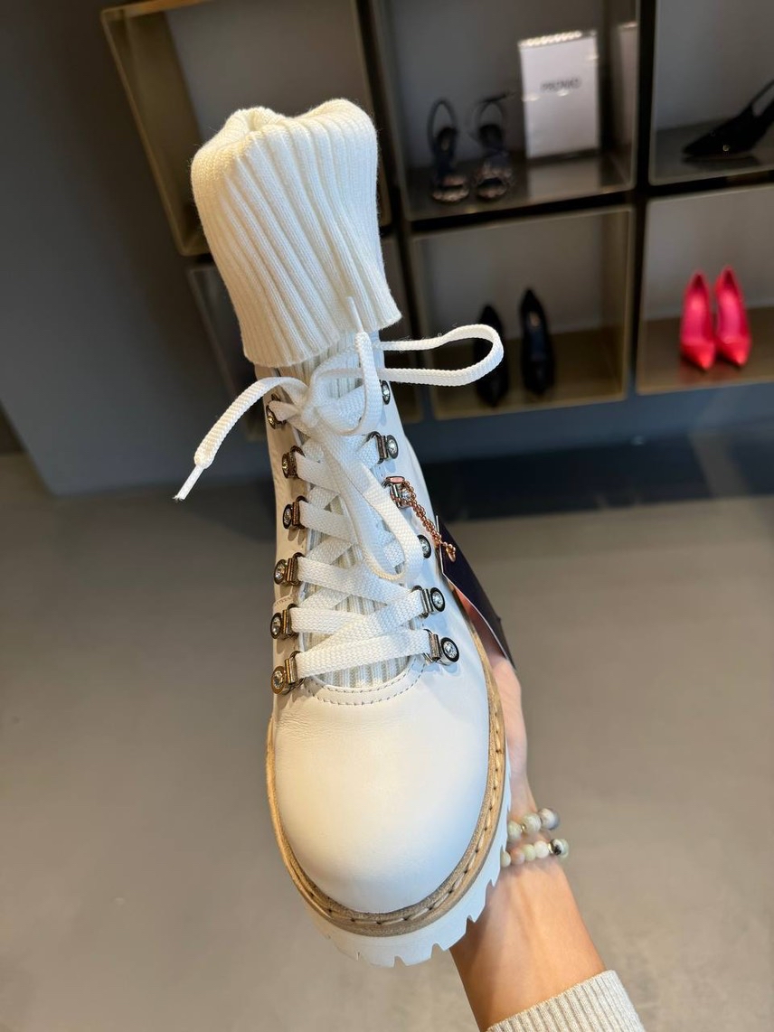 LE SILLA Boots side view - Women's luxury Shoes