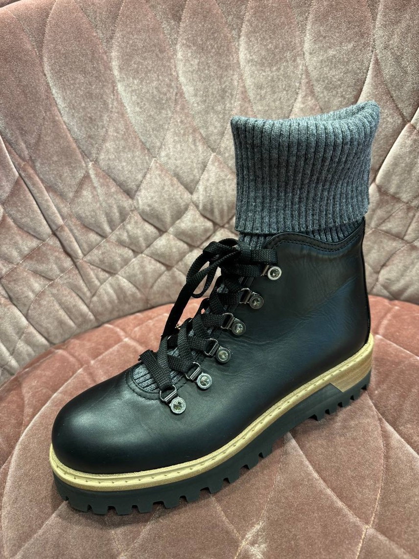 LE SILLA Boots front view - Women's luxury Shoes