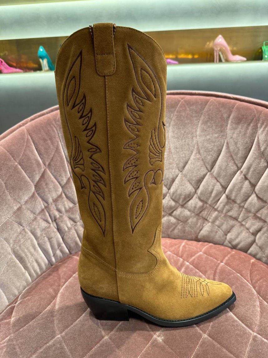 LE SILLA Boots front view - Women's luxury Shoes