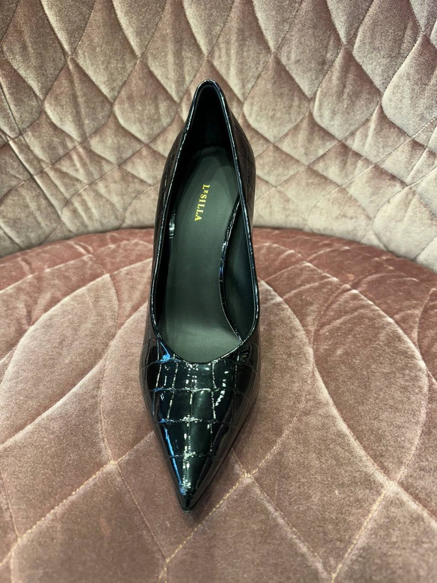 LE SILLA Pumps side view - Women's luxury Shoes