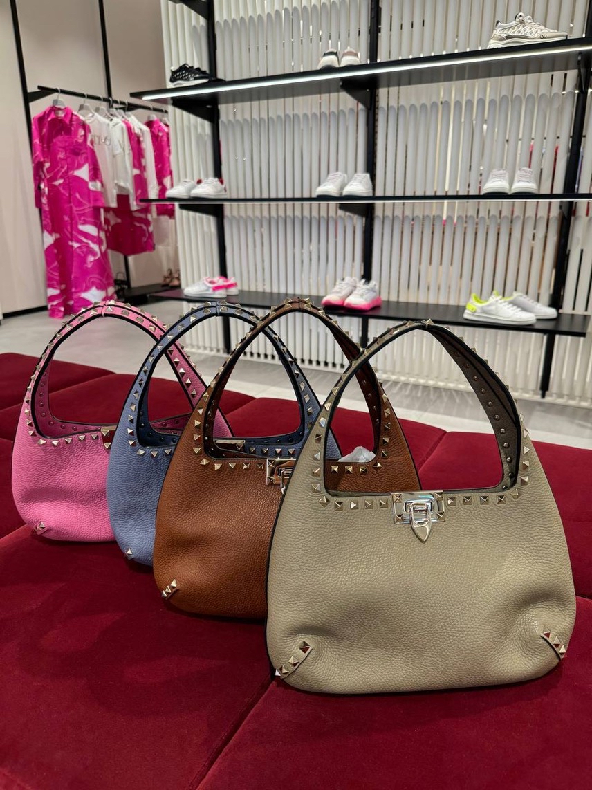 VALENTINO GARAVANI Shoulder bags front view - Women's luxury Bags