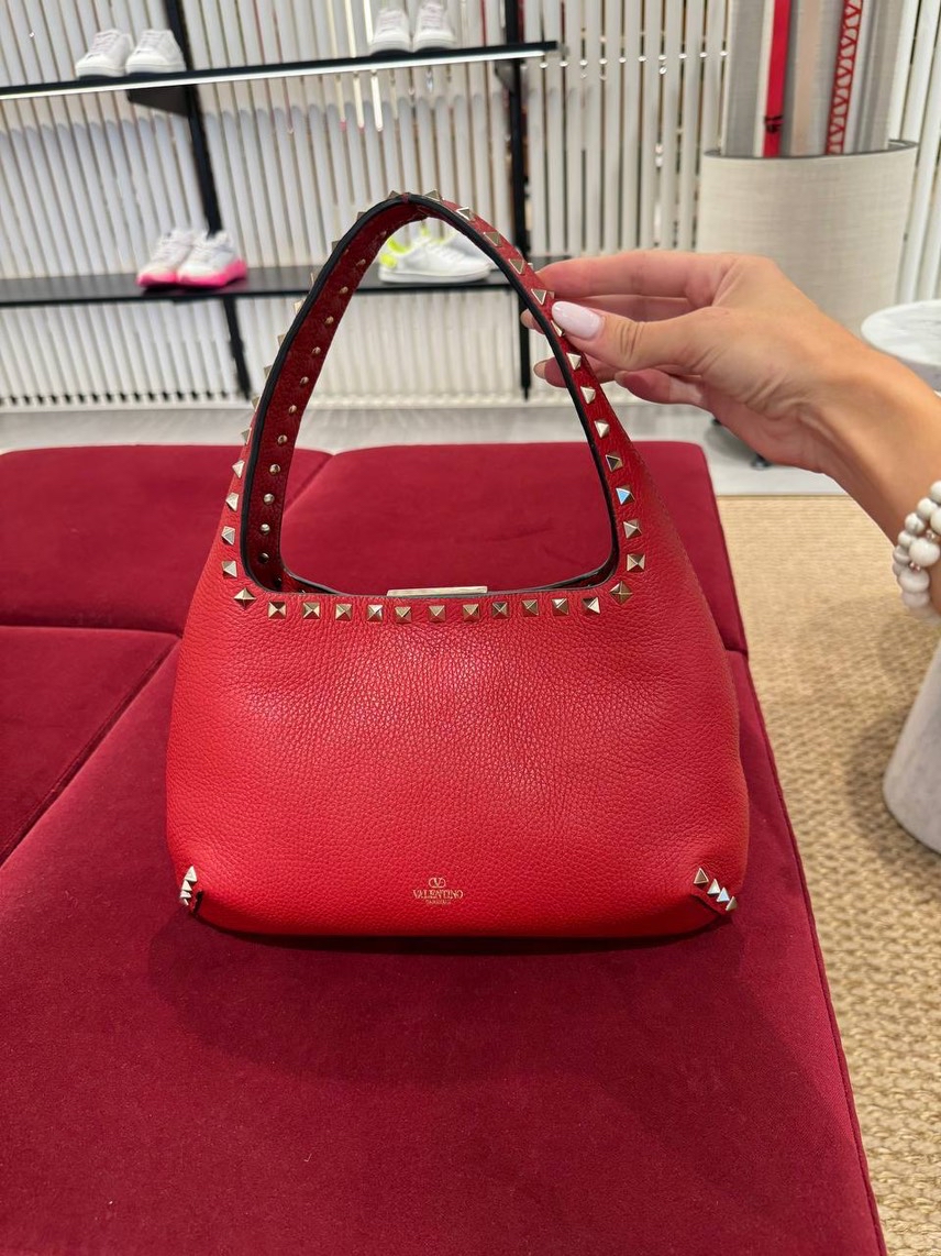 VALENTINO GARAVANI Shoulder bags side view - Women's luxury Bags