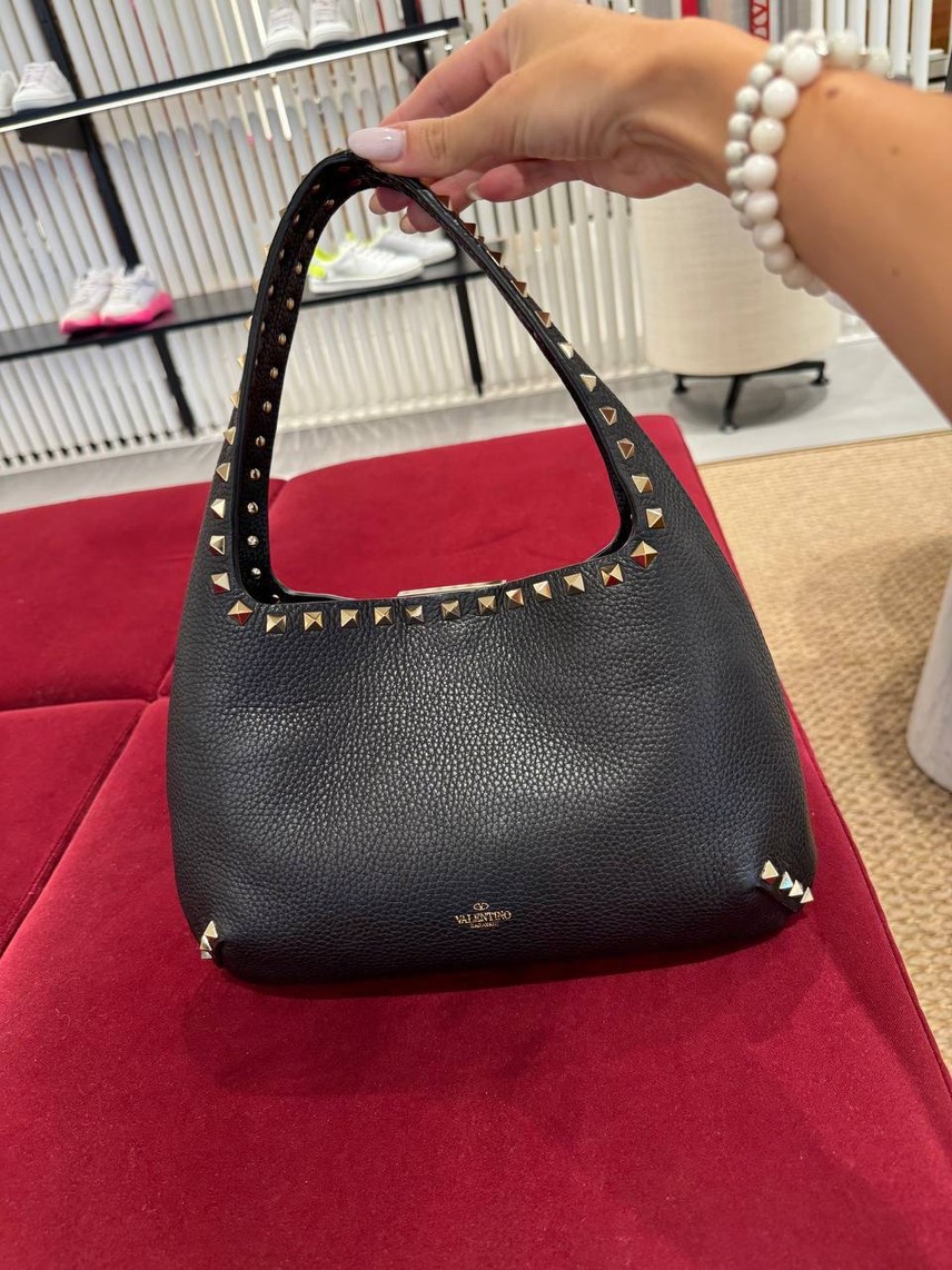 VALENTINO GARAVANI Shoulder bags side view - Women's luxury Bags