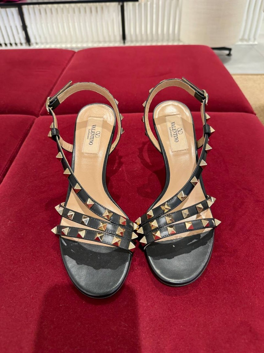 VALENTINO GARAVANI Sandals side view - Women's luxury Shoes