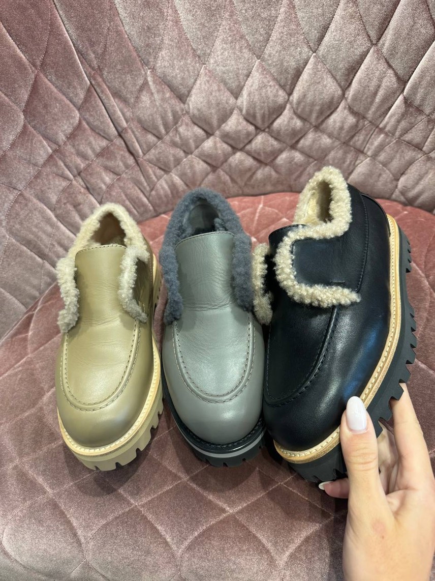 LE SILLA Loafers side view - Women's luxury Shoes