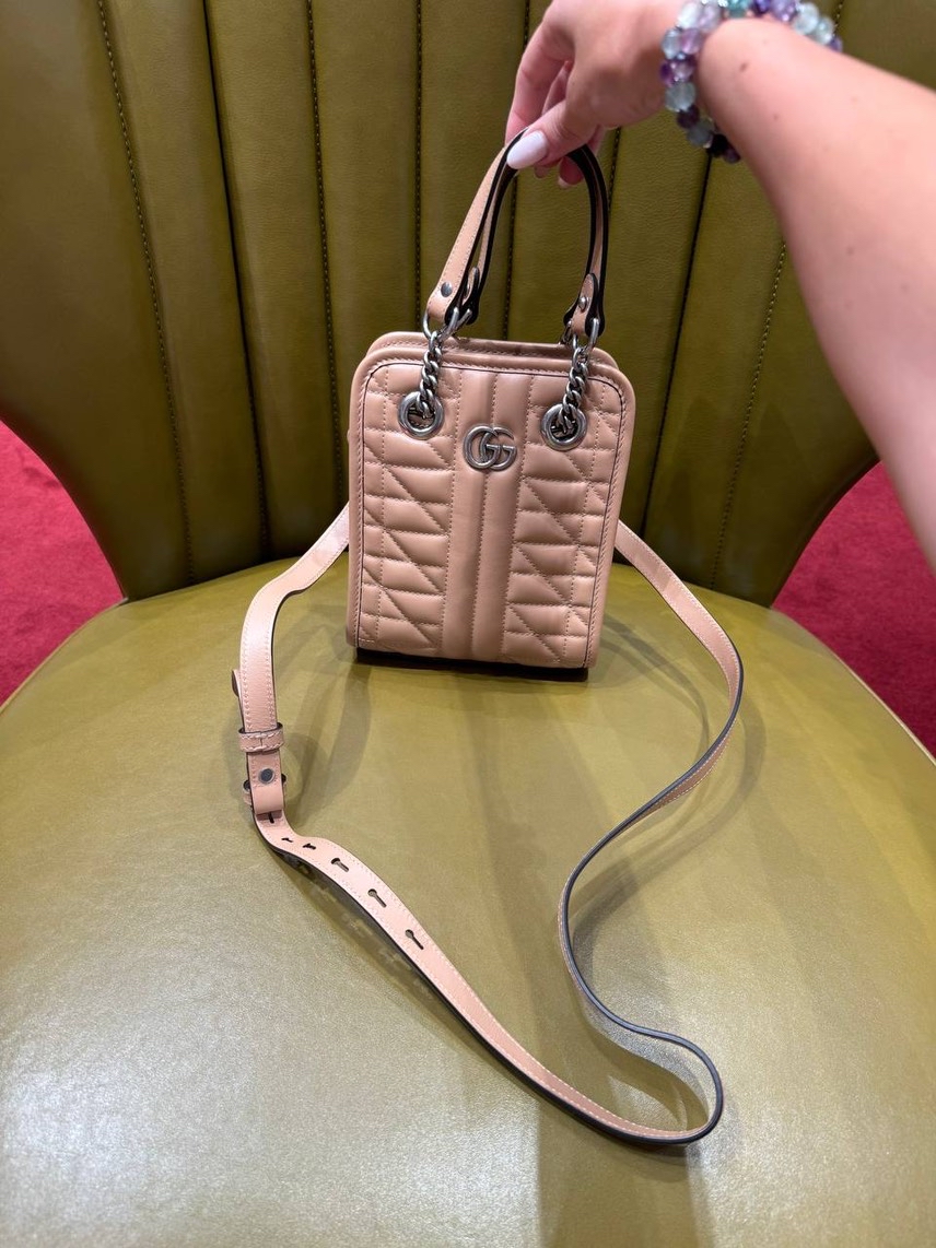 GUCCI Crossbody bags side view - Women's luxury Bags