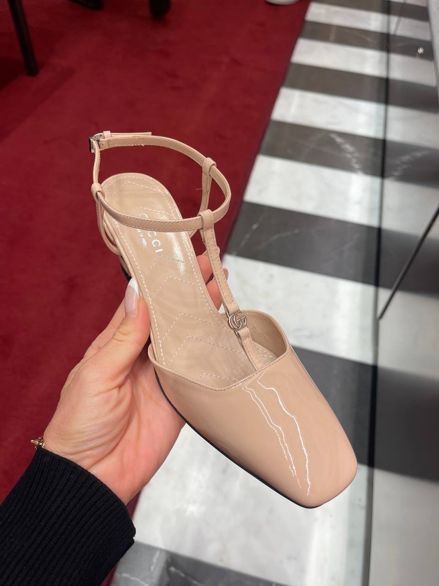 GUCCI Sandals side view - Women's luxury Shoes