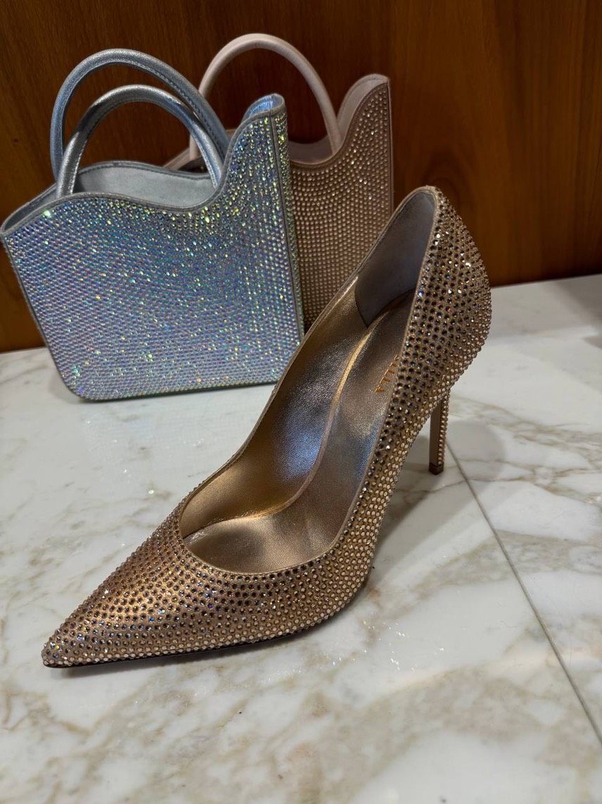 LE SILLA Pumps side view - Women's luxury Shoes