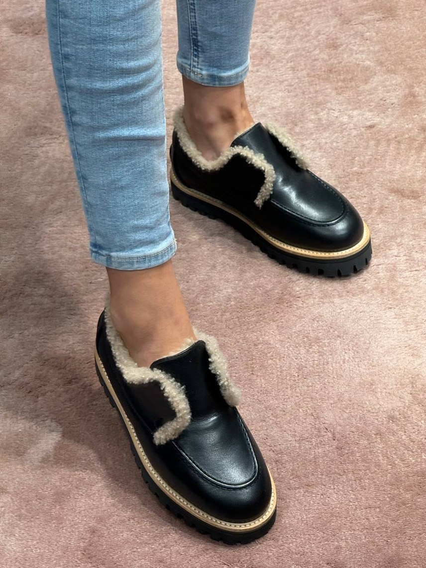 LE SILLA Loafers side view - Women's luxury Shoes