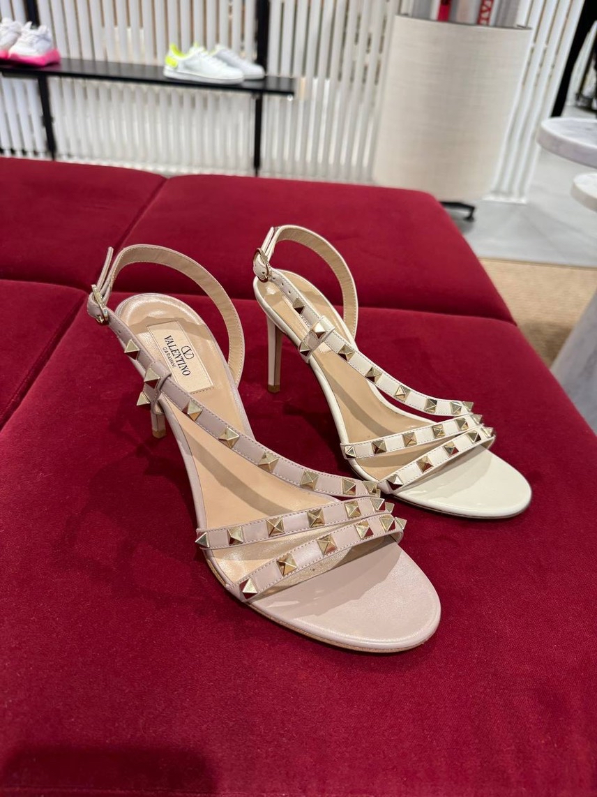 VALENTINO GARAVANI Sandals side view - Women's luxury Shoes