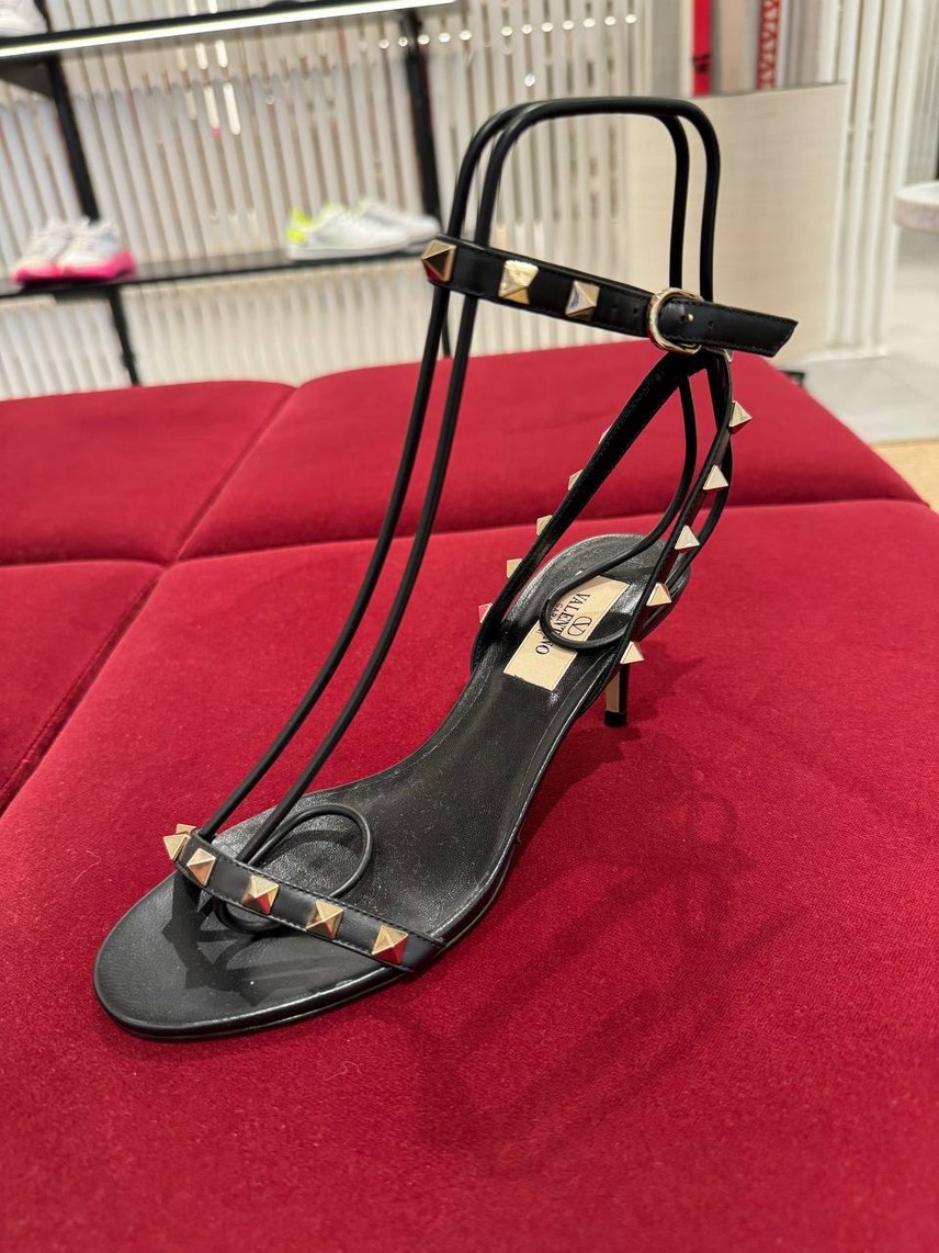 VALENTINO GARAVANI Sandals side view - Women's luxury Shoes