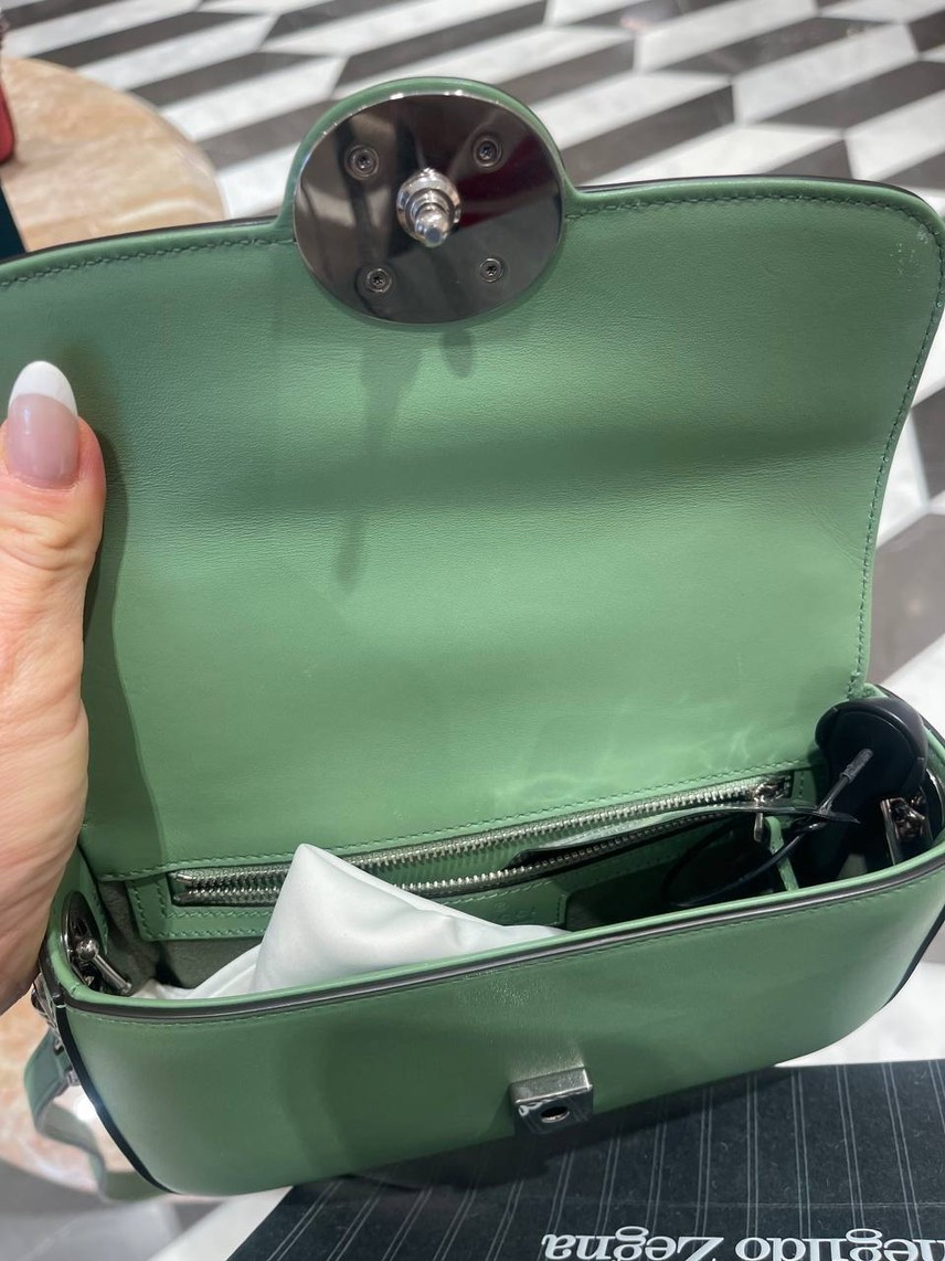 GUCCI Crossbody bags side view - Women's luxury Bags