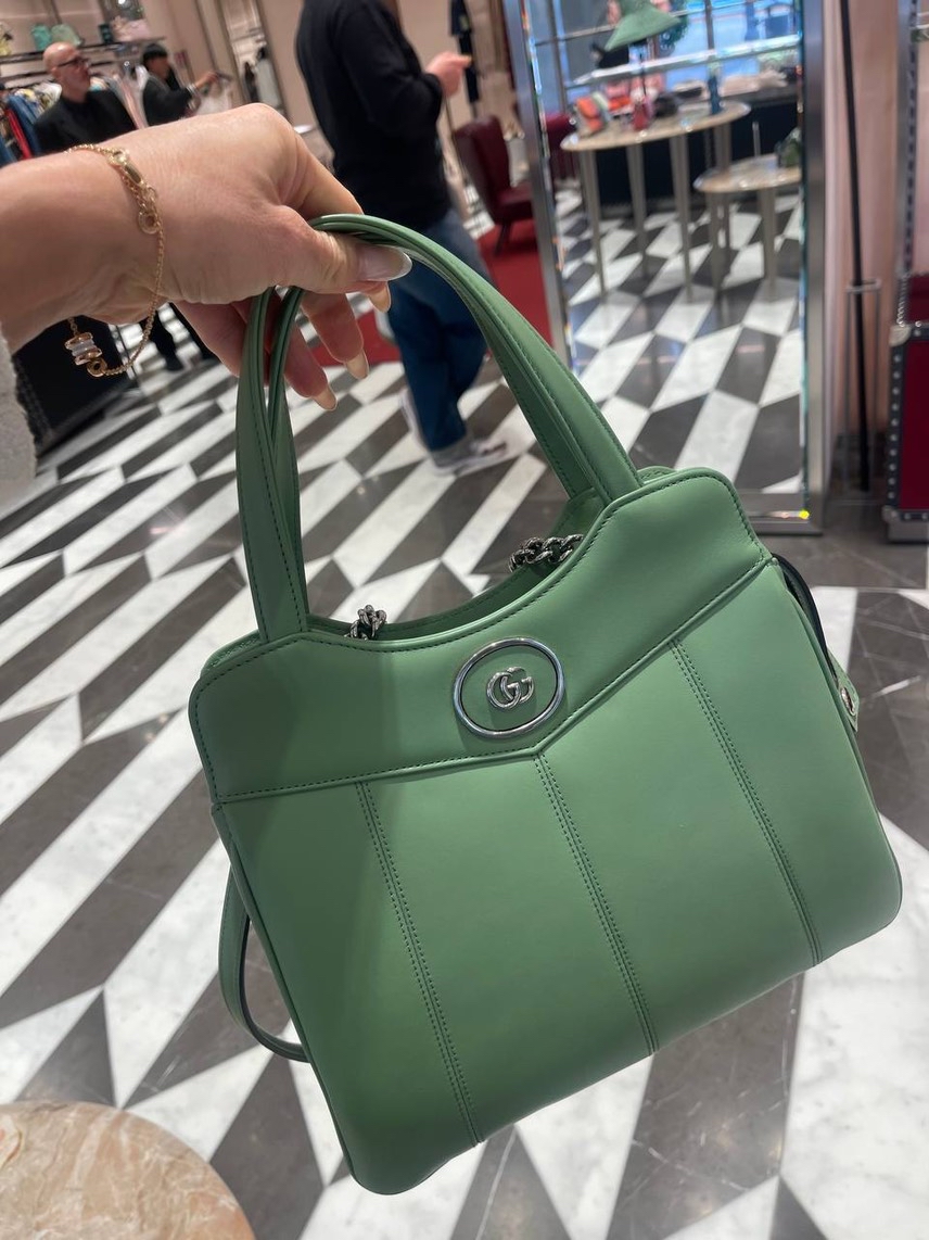 GUCCI Crossbody bags front view - Women's luxury Bags