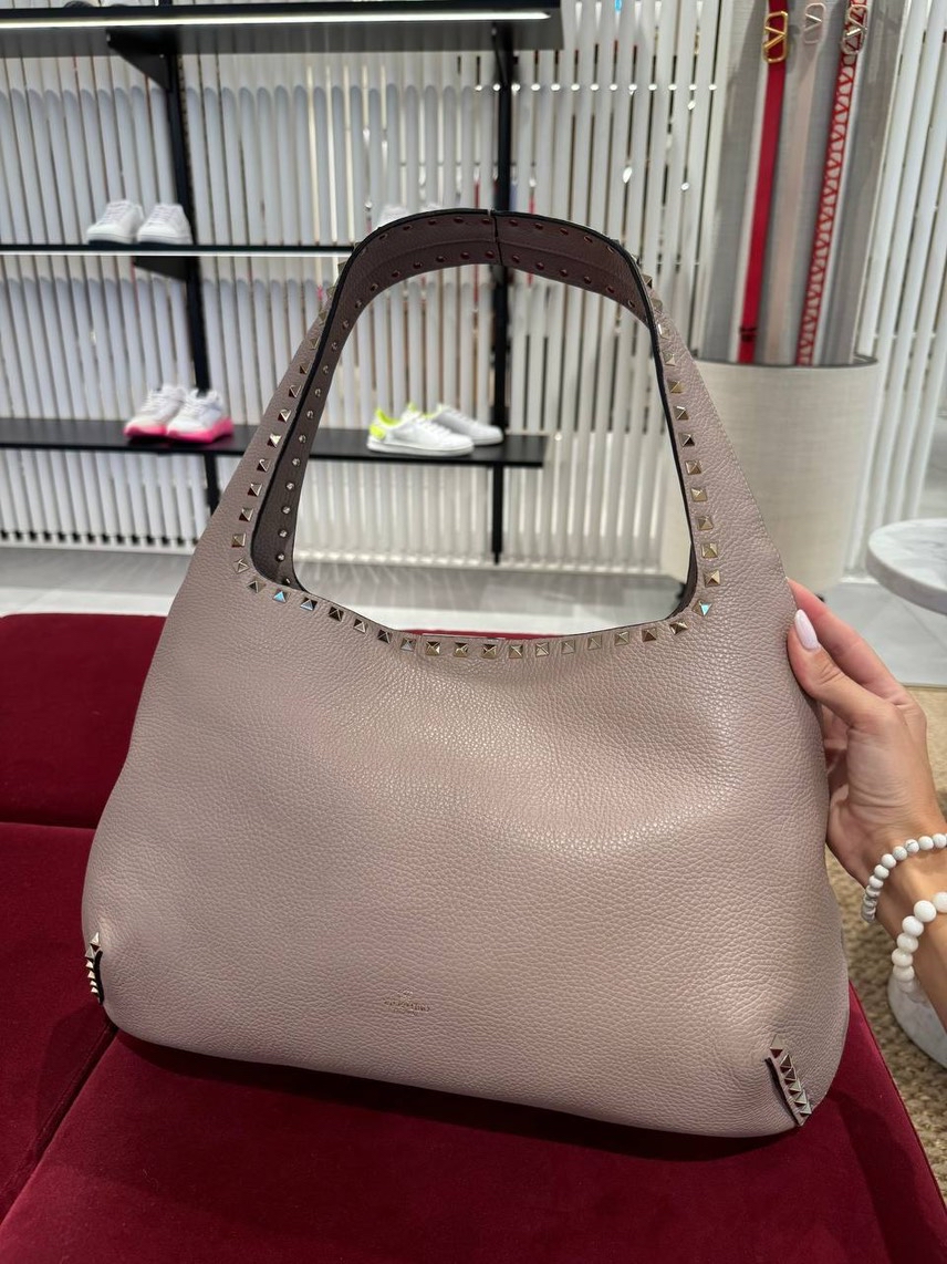 VALENTINO GARAVANI Shoulder bags front view - Women's luxury Bags