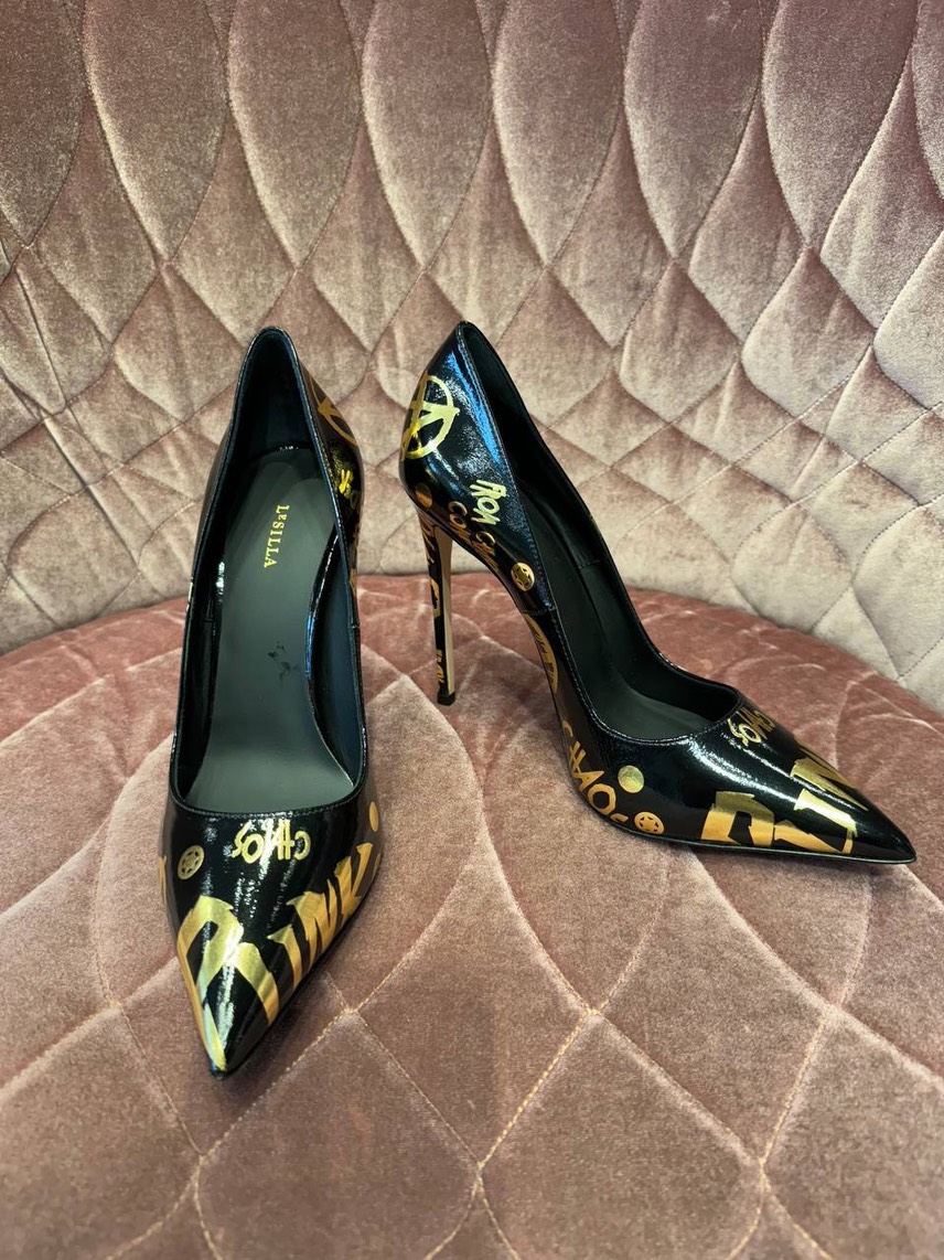 LE SILLA Pumps side view - Women's luxury Shoes