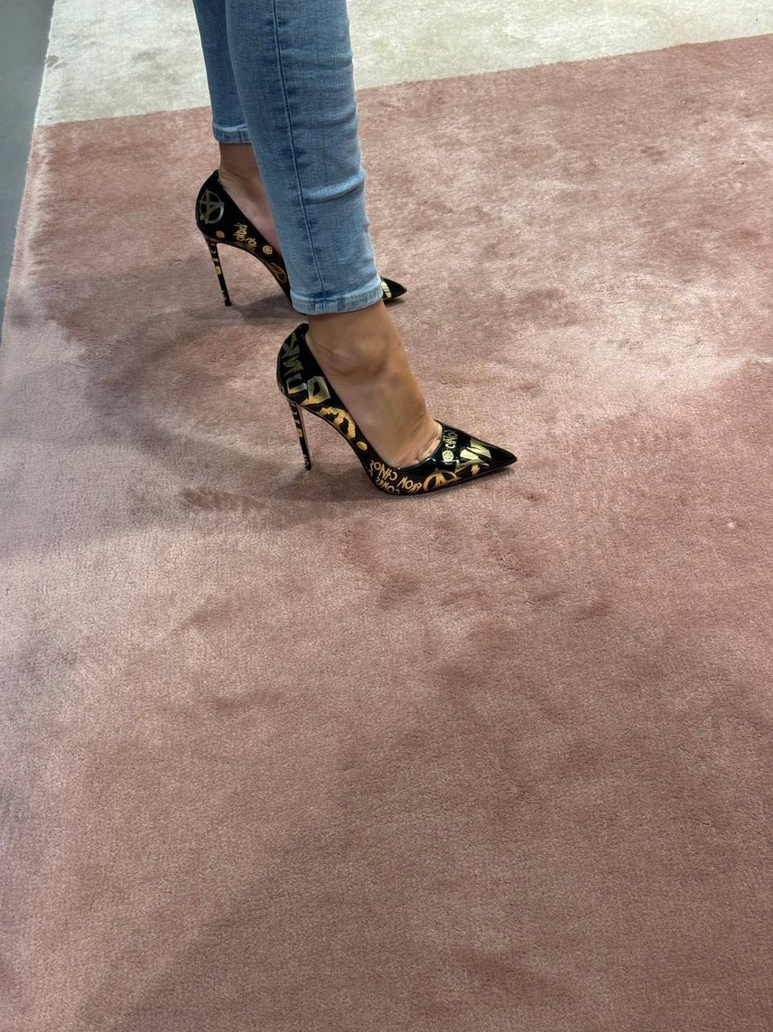 LE SILLA Pumps side view - Women's luxury Shoes