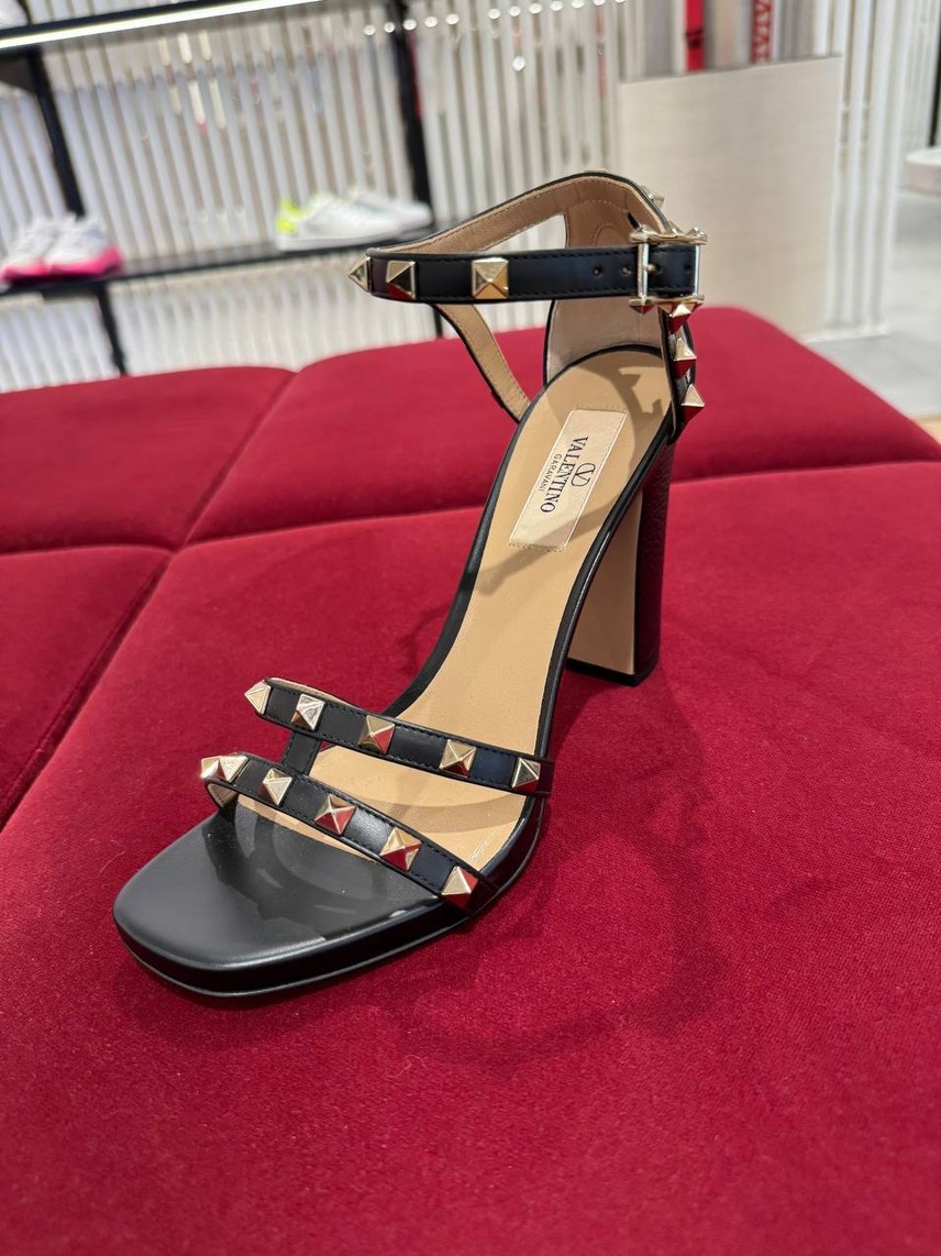 VALENTINO GARAVANI Sandals side view - Women's luxury Shoes