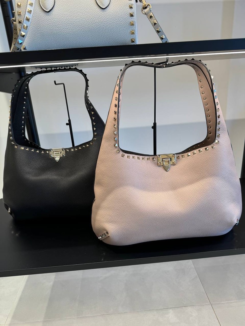 VALENTINO GARAVANI Shoulder bags side view - Women's luxury Bags