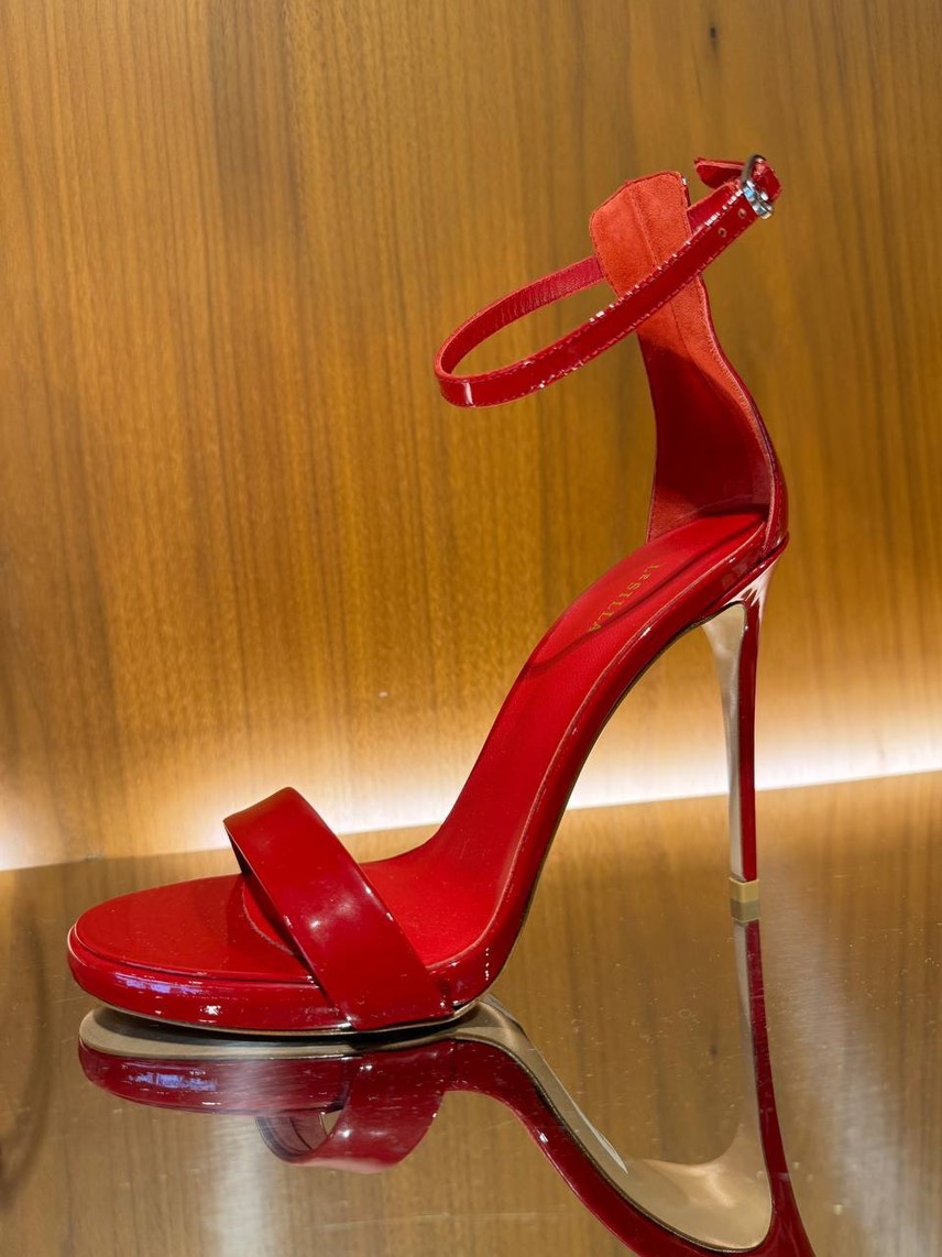 LE SILLA Sandals side view - Women's luxury Shoes