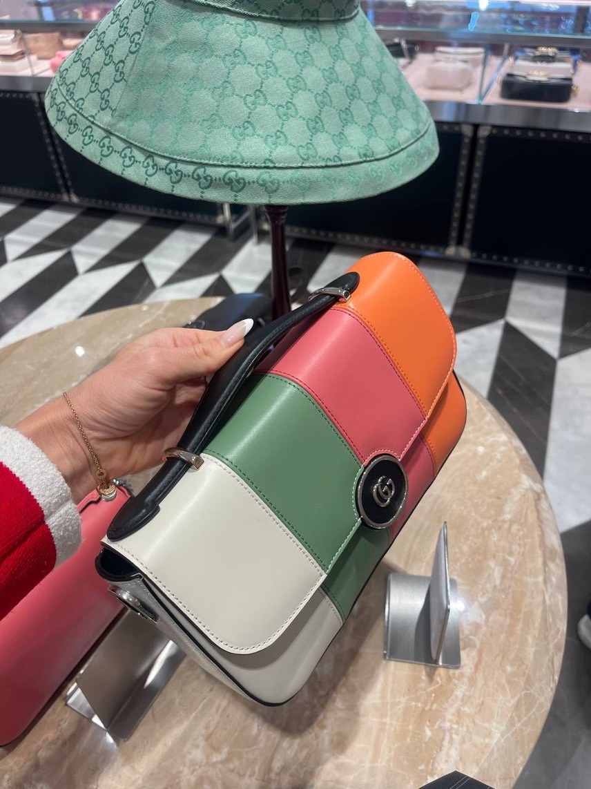 GUCCI Crossbody bags side view - Women's luxury Bags