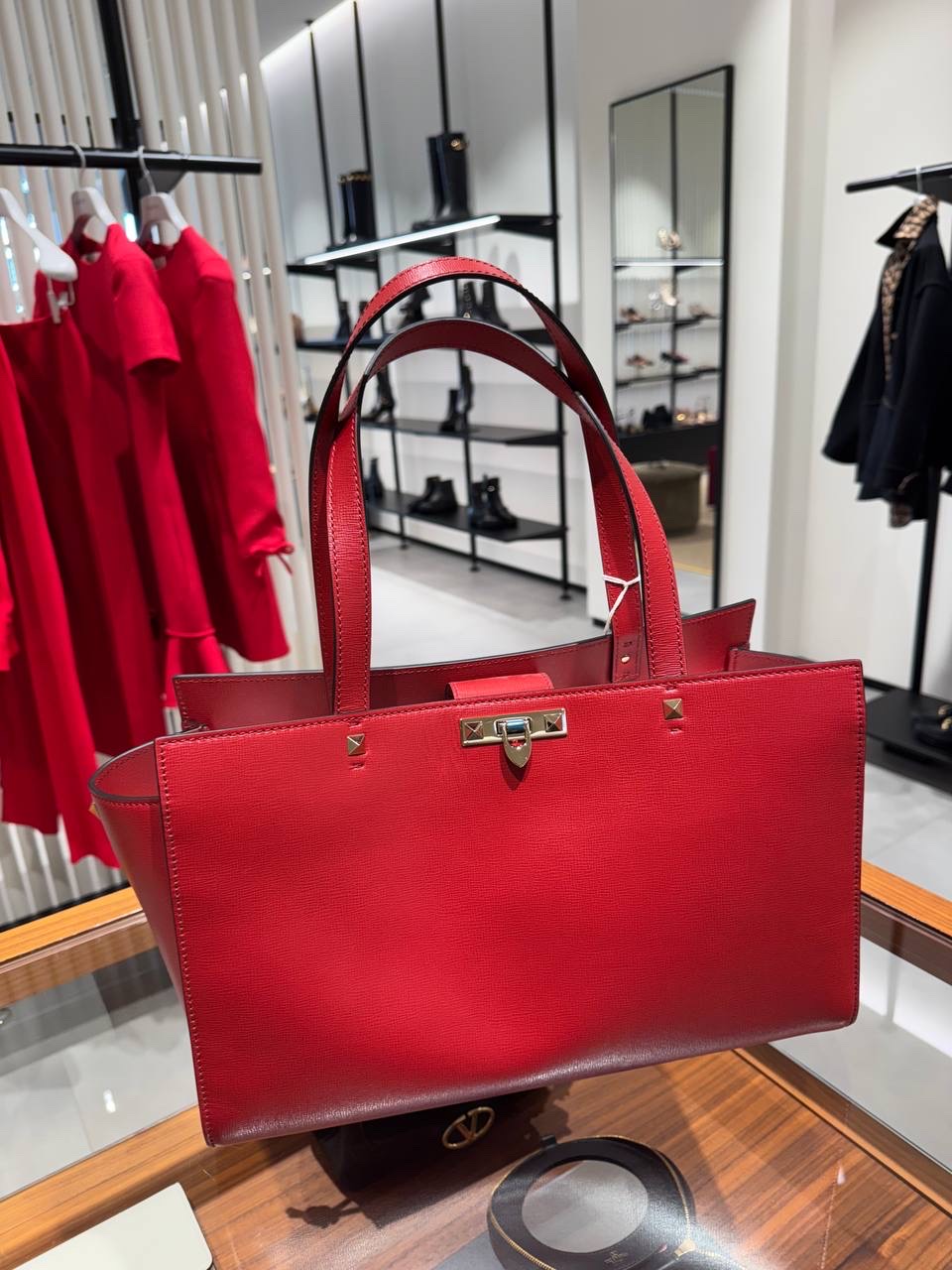 VALENTINO GARAVANI Shoulder bags front view - Women luxury Bags