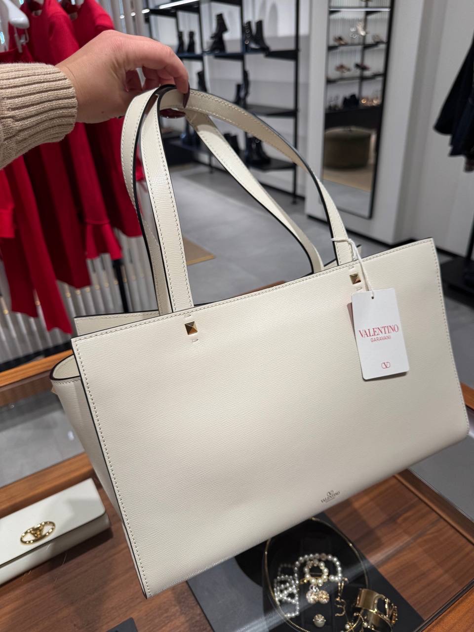 VALENTINO GARAVANI Shoulder bags side view - Women luxury Bags