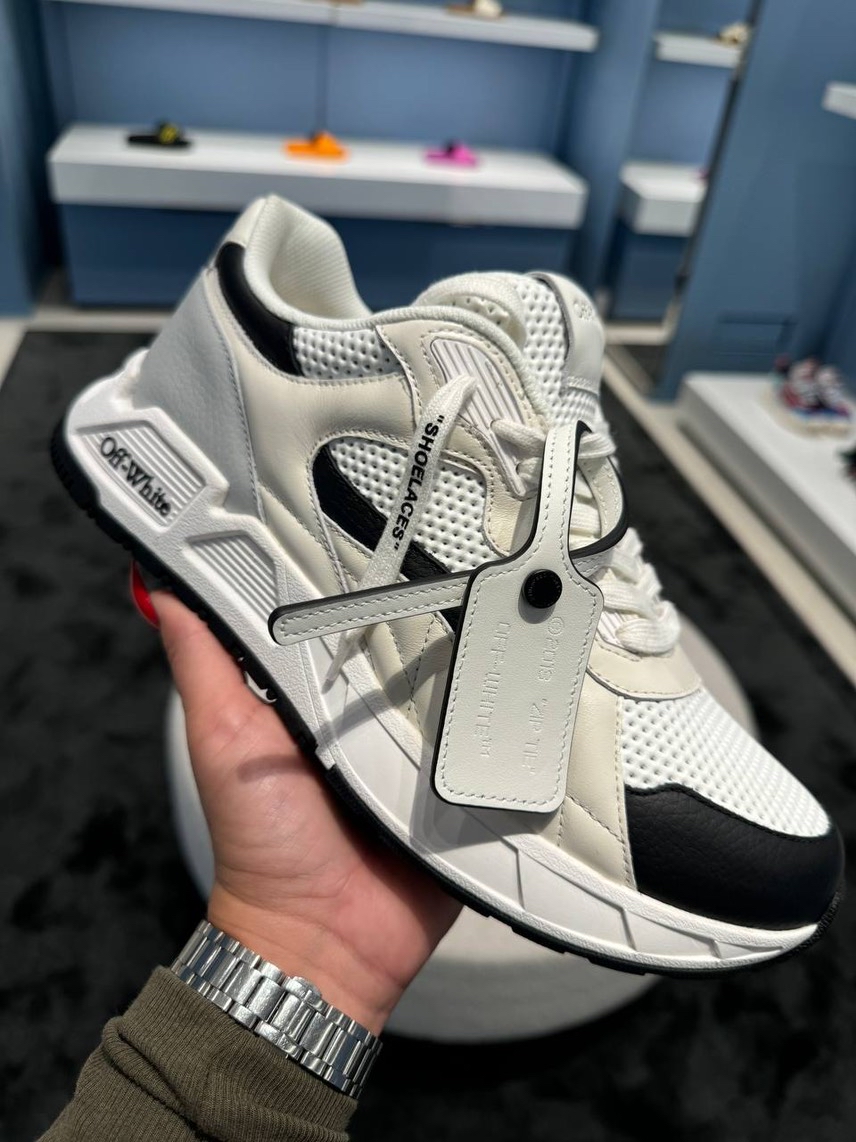 OFF-WHITE Sneakers front view - Men's luxury Shoes