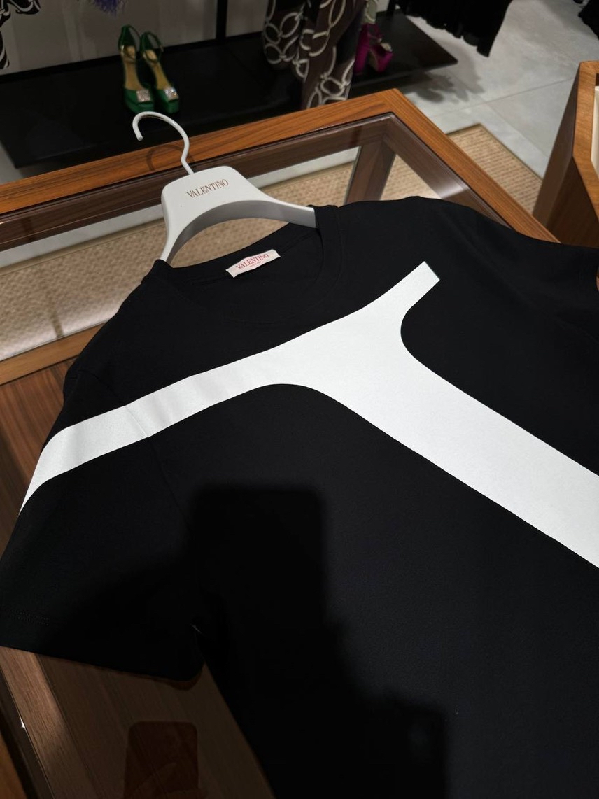 VALENTINO GARAVANI T-shirt and Polo side view - Men's luxury Clothes
