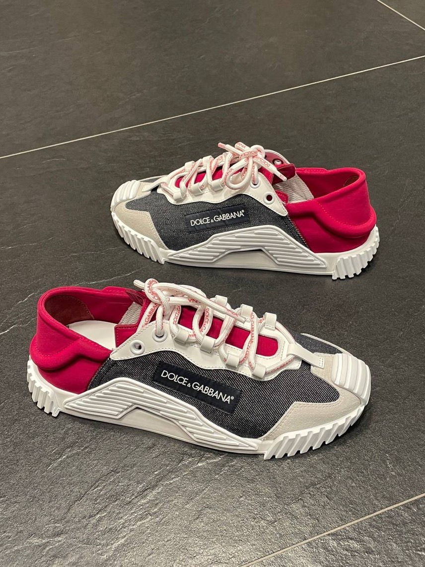 DOLCE & GABBANA Sneakers side view - Men's luxury Shoes