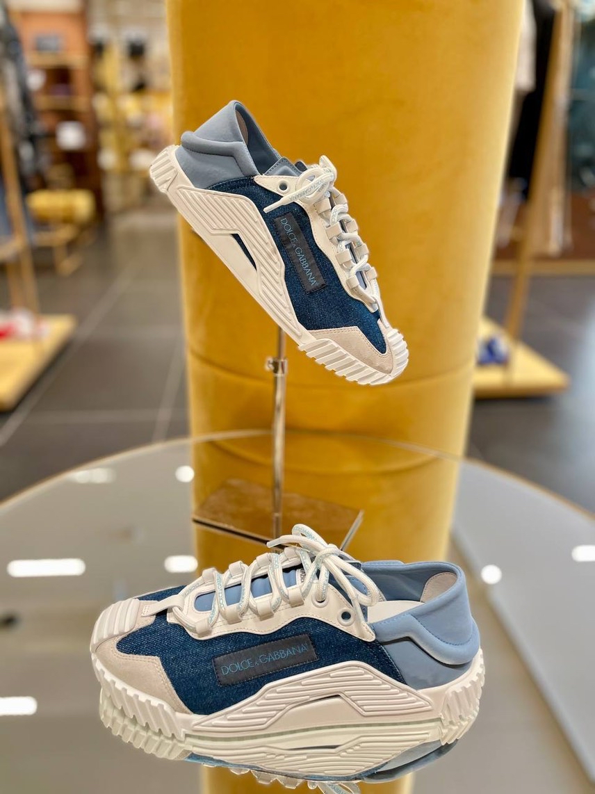 DOLCE & GABBANA Sneakers side view - Men's luxury Shoes