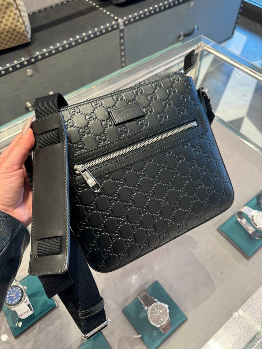 GUCCI Crossbody bags side view - Men's luxury Bags