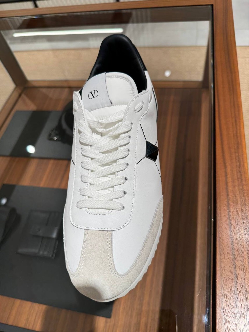 VALENTINO GARAVANI Sneakers side view - Men's luxury Shoes
