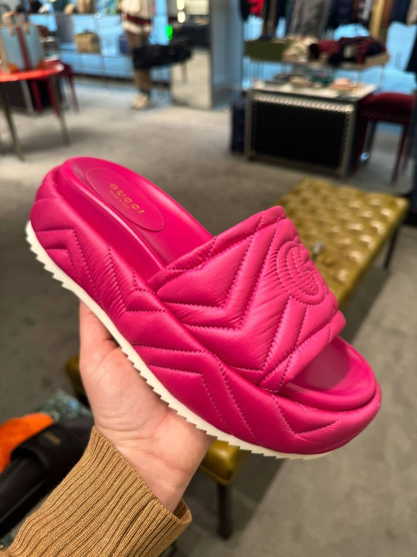 GUCCI Slides front view - Women's luxury Shoes