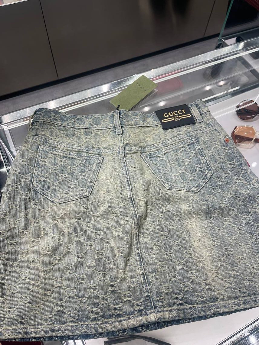 GUCCI Skirts side view - Women's luxury Clothes