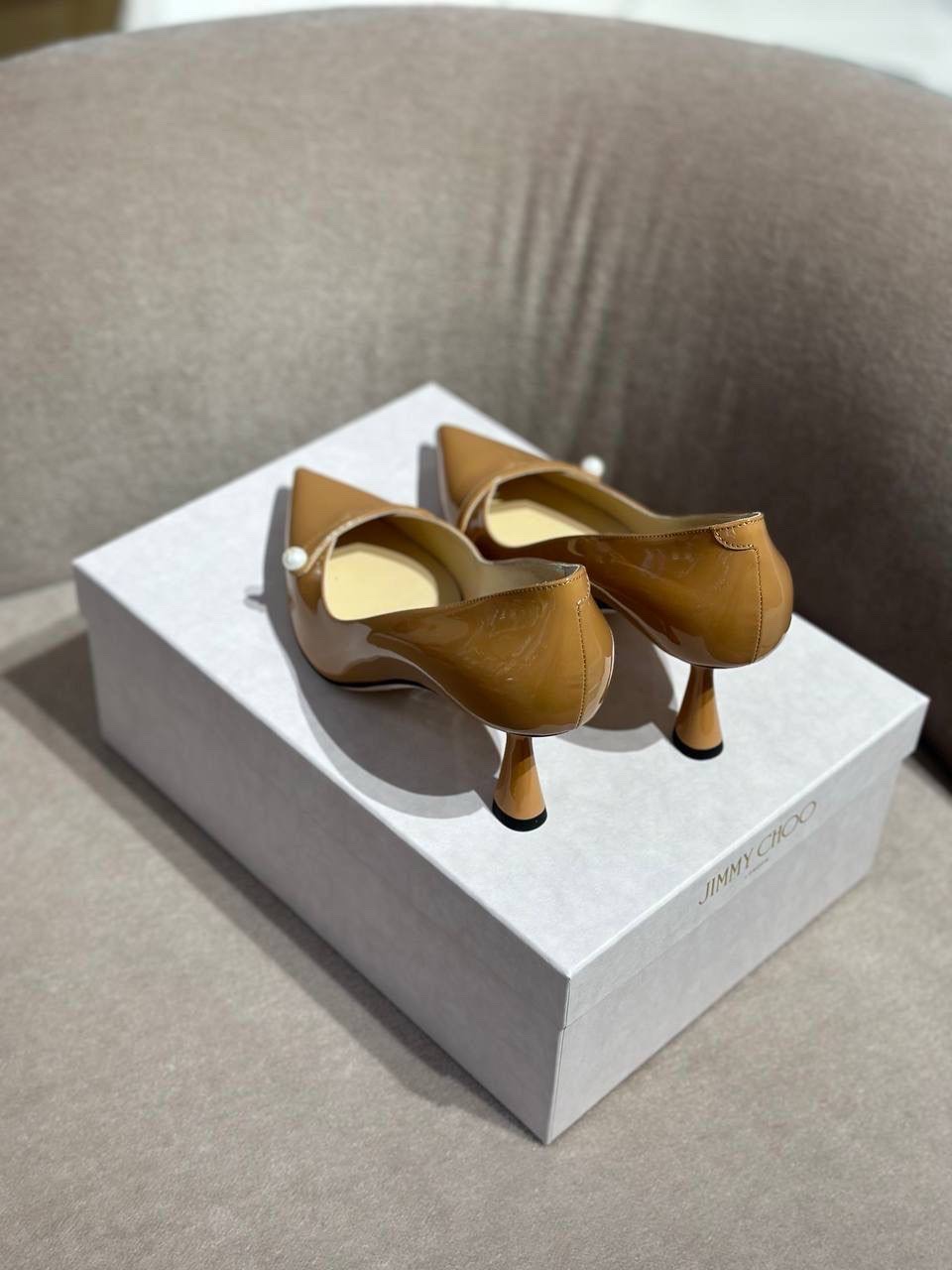 JIMMY CHOO Pumps side view - Women's luxury Shoes