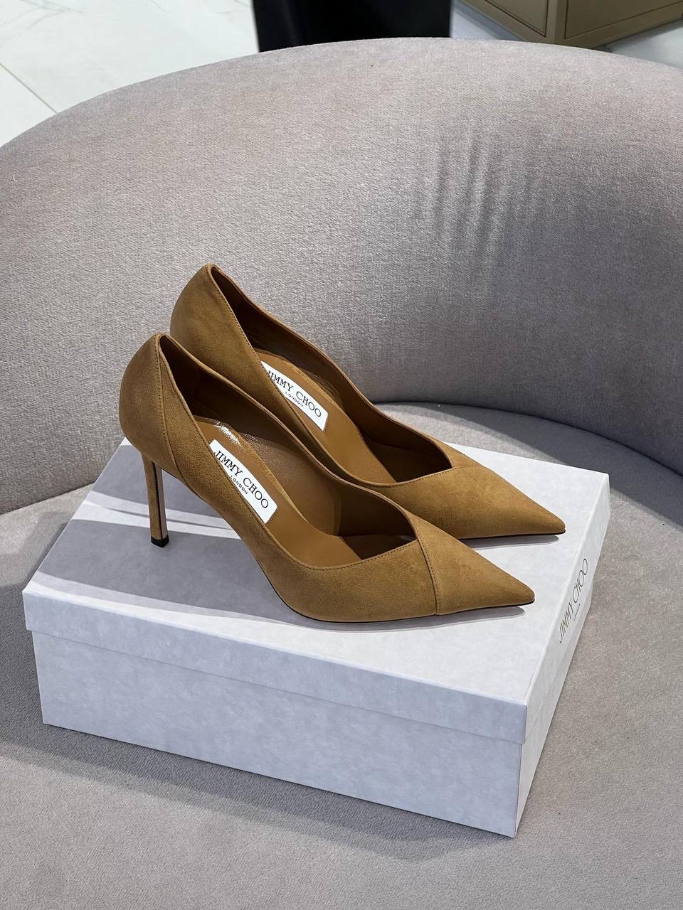 JIMMY CHOO Pumps front view - Women's luxury Shoes