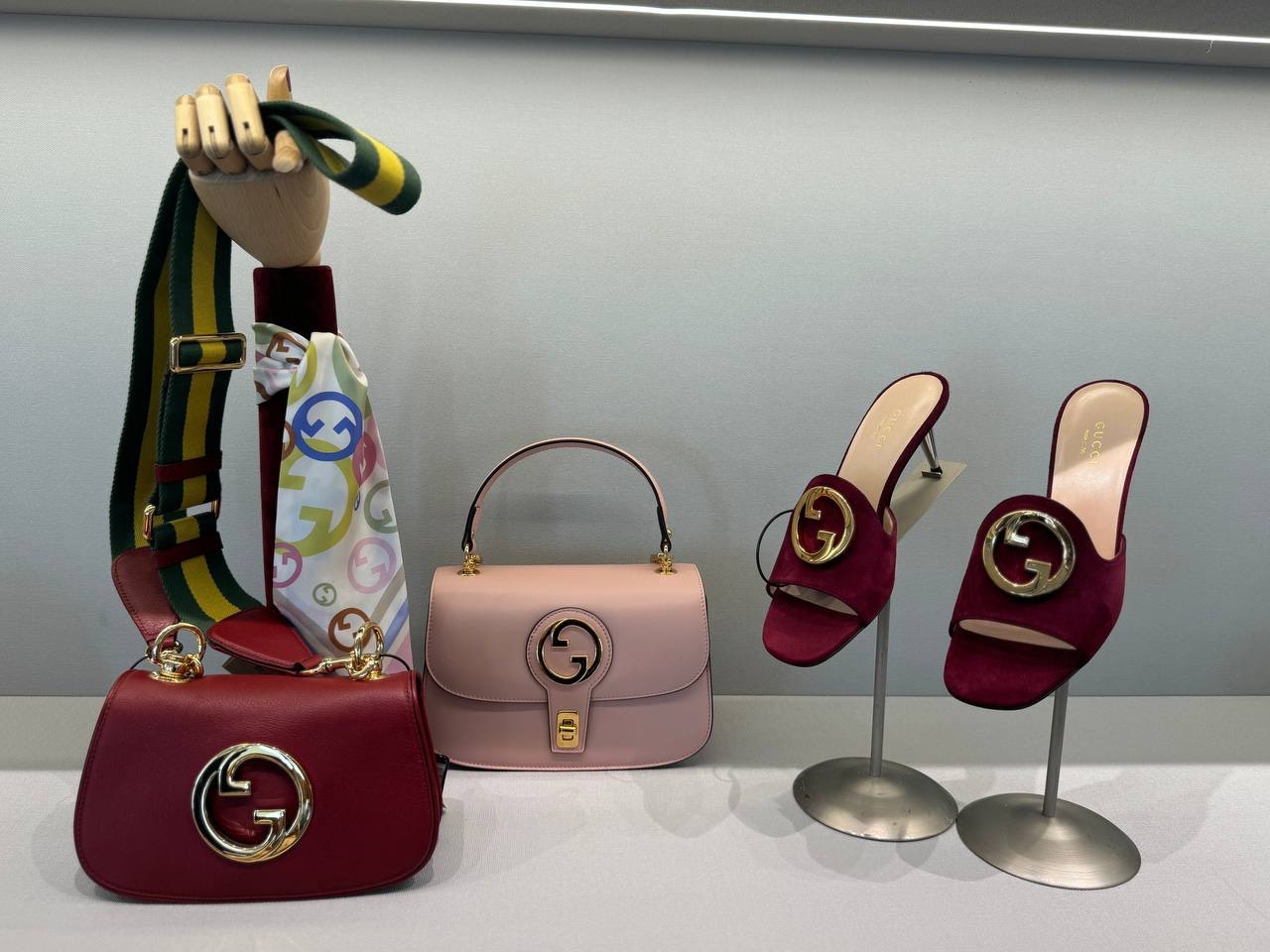 GUCCI Sandals side view - Women's luxury Shoes