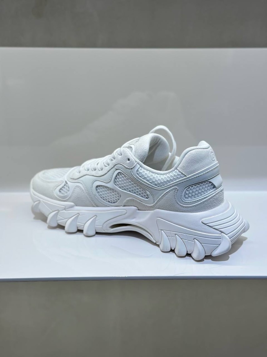 BALMAIN Sneakers side view - Women's luxury Shoes
