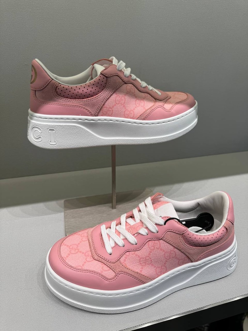 GUCCI Sneakers front view - Women's luxury Shoes
