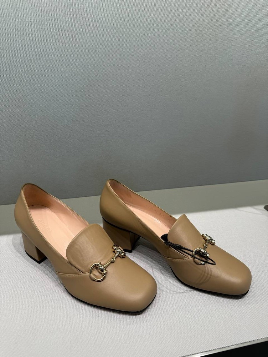 GUCCI Loafers front view - Women's luxury Shoes