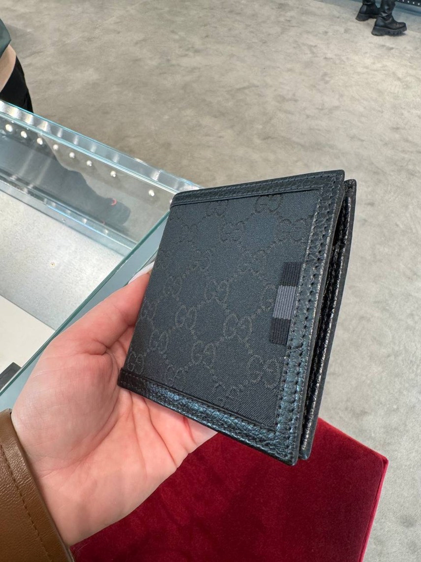 GUCCI Wallets and small leather goods side view - Men's luxury Accessories