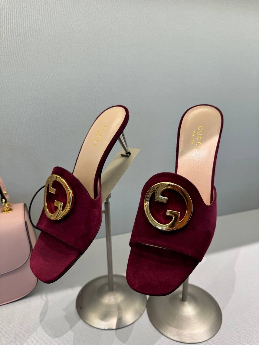 GUCCI Sandals front view - Women's luxury Shoes