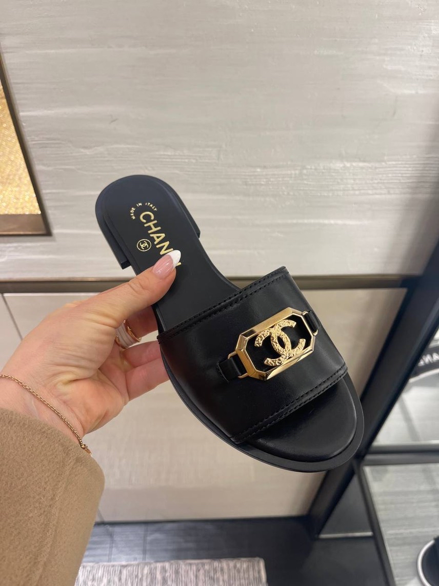 CHANEL Slides front view - Women's luxury Shoes
